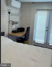 9300 Colesville Rd in Silver Spring, MD - Building Photo - Building Photo