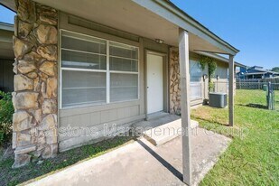 8217 N 117th E Ave in Owasso, OK - Building Photo