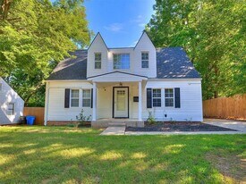 1017 McFarland St in Norman, OK - Building Photo