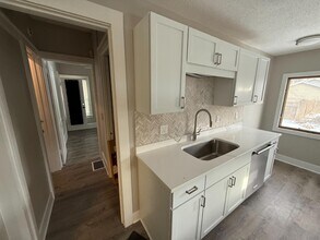 3553 Dupont Ave S in Minneapolis, MN - Building Photo - Building Photo