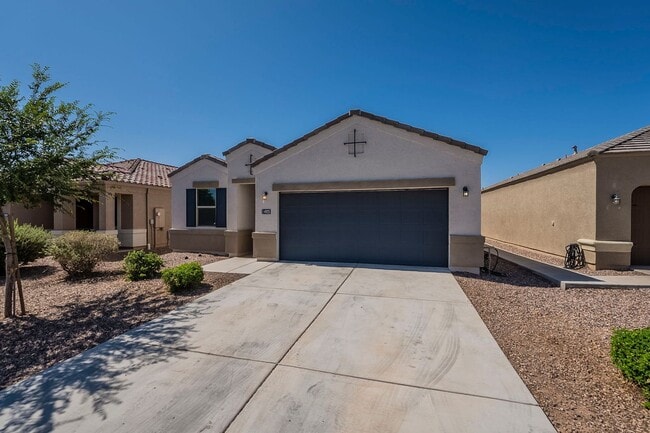 4925 LIVINGSTONE Way in San Tan Valley, AZ - Building Photo - Building Photo