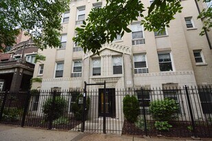 1850 N Humboldt Blvd, Unit 803 in Chicago, IL - Building Photo