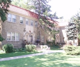 Casa Linda Apartment Homes in Omaha, NE - Building Photo