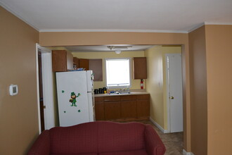 552 Main St, Unit 553B in Old Town, ME - Foto de edificio - Building Photo