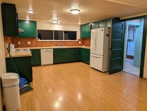 12633 E Lake Dr in Sedro Woolley, WA - Building Photo - Building Photo