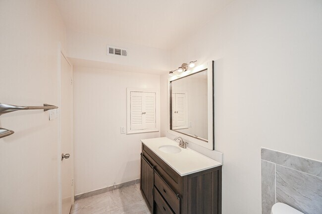 property at 5230 Arboles Dr