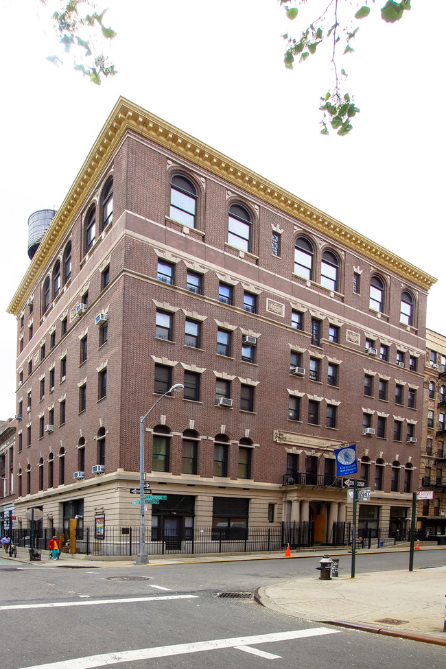 184 Eldridge St in New York, NY - Foto de edificio - Building Photo