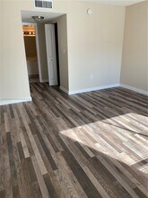 711 N Pine Island Rd, Unit 209 in Plantation, FL - Building Photo - Building Photo