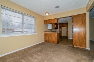 206 Valencia Dr in Garland, TX - Building Photo - Building Photo