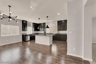 6779 AVE in Las Vegas, NV - Building Photo - Building Photo