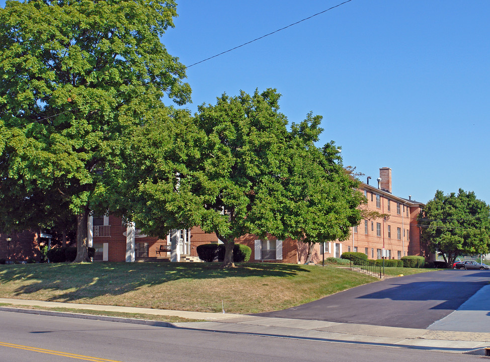 Williamsburg Plaza in Springfield, OH - Foto de edificio