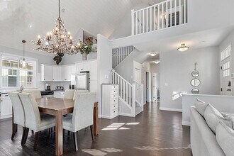 2450 Radio Tower Rd in Osoyoos, BC - Building Photo - Building Photo