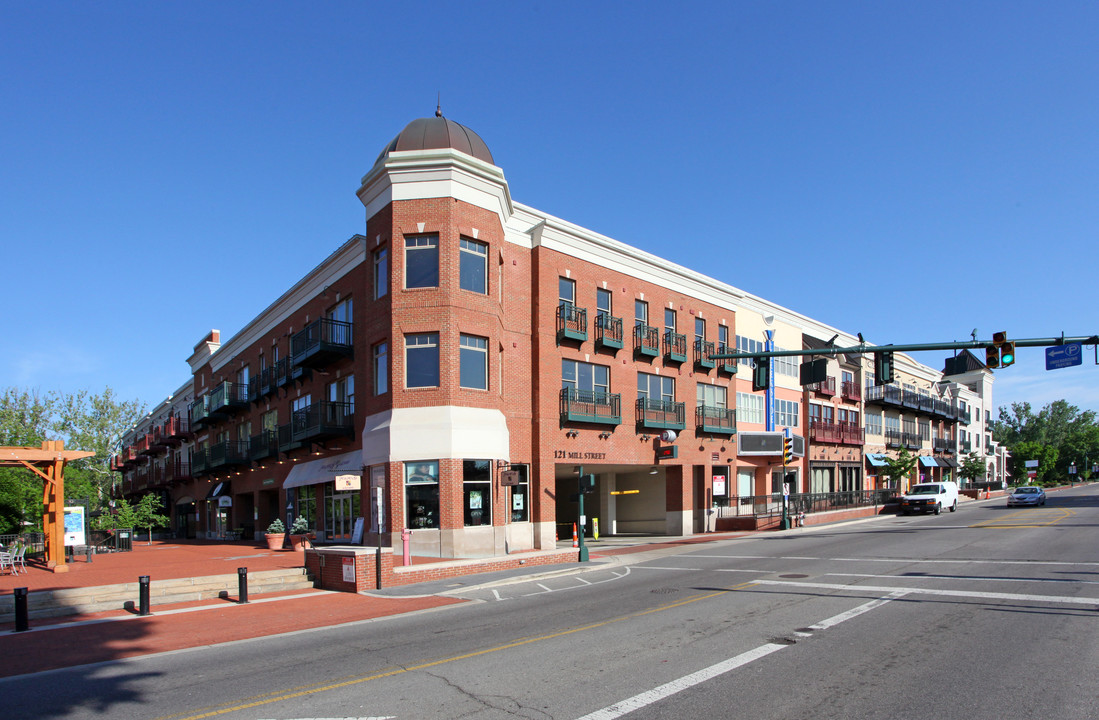 Residences of Creekside in Gahanna, OH - Building Photo