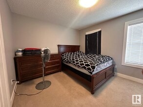 2105-2124 24 St NW in Edmonton, AB - Building Photo - Building Photo