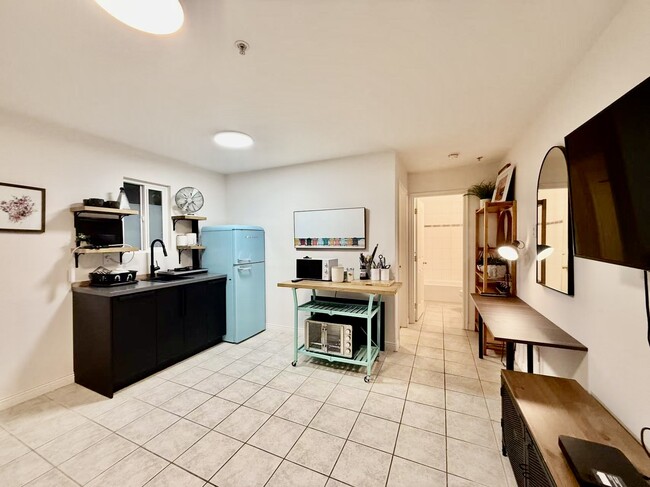 property at 759 E 51st Ave