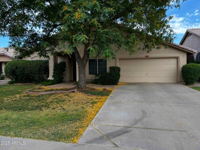 property at 4525 E Grovers Ave