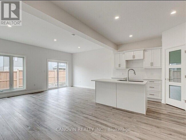 1 Miller Dr in Lucan Biddulph, ON - Building Photo - Building Photo