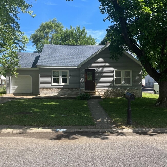 property at 2313 W Herold Ave