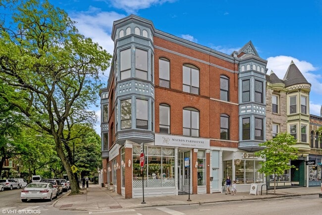 903 W Armitage Ave in Chicago, IL - Building Photo - Building Photo