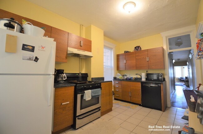 property at 1721 Commonwealth Ave