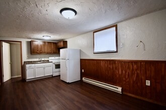 63 6th Ave N, Unit 4 in Fargo, ND - Foto de edificio - Building Photo