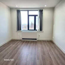 63-68-68 Austin St in Queens, NY - Building Photo - Building Photo