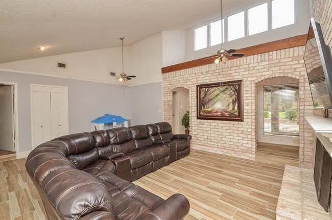 3514 W Creek Club Dr in Missouri City, TX - Building Photo - Building Photo
