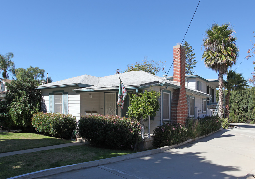 341 G St in Chula Vista, CA - Building Photo