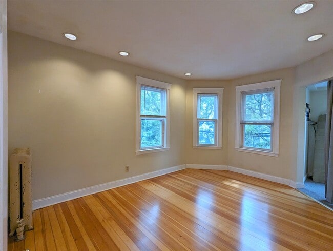 79 Conwell Ave, Unit 3 in Somerville, MA - Foto de edificio - Building Photo