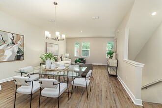 Monterey Townhomes in Tampa, FL - Building Photo - Building Photo