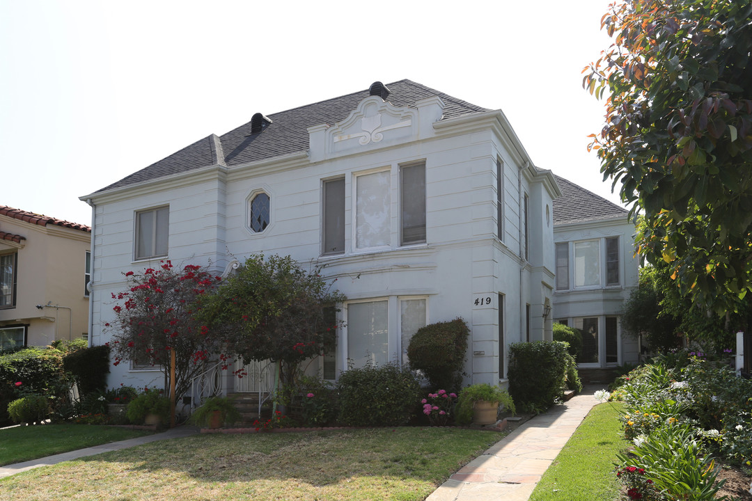 417-419 N Doheny Dr in Beverly Hills, CA - Building Photo