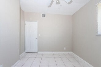 5641 Honeysuckle Dr in West Palm Beach, FL - Building Photo - Building Photo