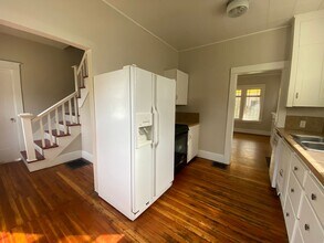 6485 SW Capitol Hwy in Portland, OR - Building Photo - Building Photo