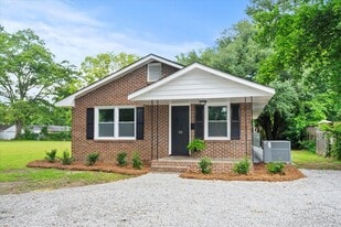 50 Victory Dr in Cheraw, SC - Building Photo