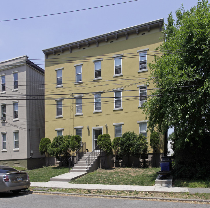 323 Fillmore St in Staten Island, NY - Building Photo