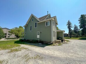 535 Welch Ave in Ames, IA - Building Photo - Building Photo