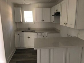 2083 W Meeting St in Lancaster, SC - Building Photo - Building Photo