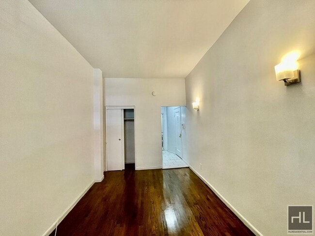 EAST 89 St in New York, NY - Building Photo - Building Photo