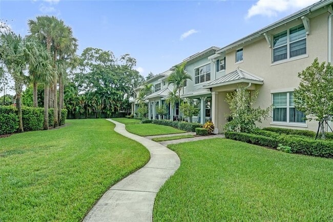 5182 Eucalyptus Dr in Hollywood, FL - Building Photo - Building Photo