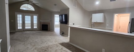 902 Bridges Dr, Unit 902 in Arlington, TX - Foto de edificio - Building Photo