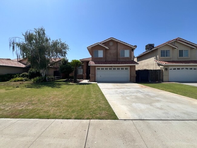 property at 7501 Canyon Clover Dr
