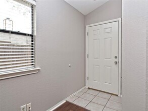 813 Primrose Ln in Cedar Park, TX - Foto de edificio - Building Photo