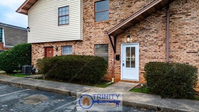 102 Lynn Cir in Easley, SC - Building Photo - Building Photo