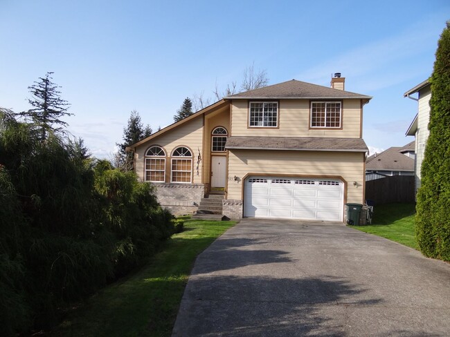 property at 829 Blueberry Ln