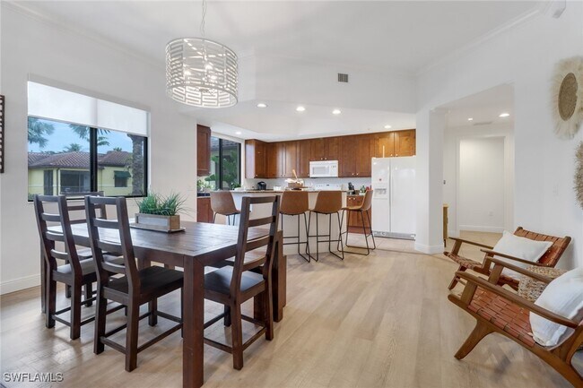property at 985 Sandpiper St