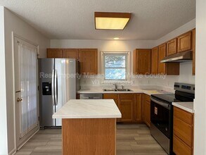 1811 Kelly Glen Dr in Apex, NC - Building Photo - Building Photo