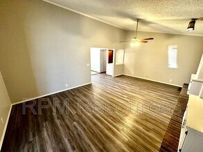 2813 Greenfield Dr in Edmond, OK - Building Photo - Building Photo