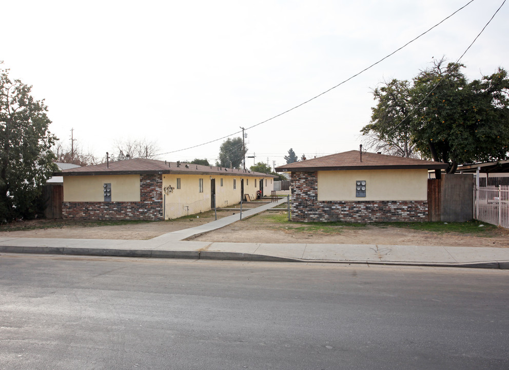 821-825 30th St in Bakersfield, CA - Foto de edificio