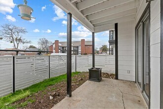 11701 Metric Blvd, Unit 0212 in Austin, TX - Building Photo - Building Photo