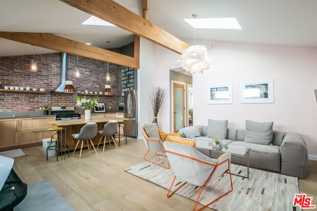 property at 4088 Redwood Ave